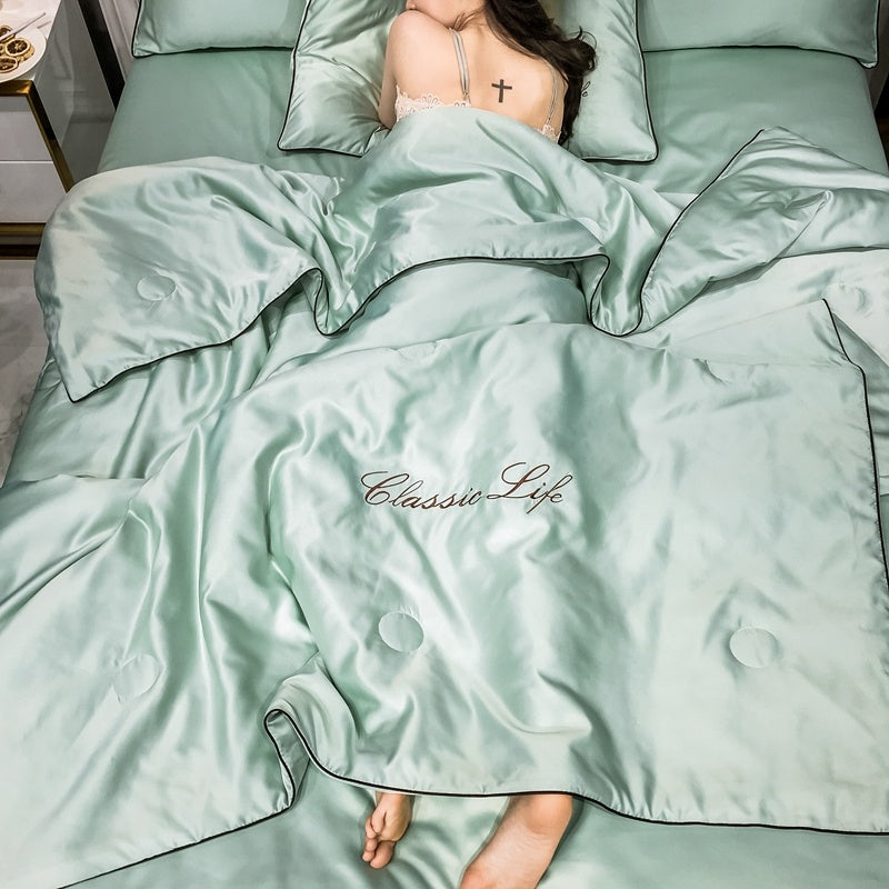 Four piece sheet and fitted sheet set